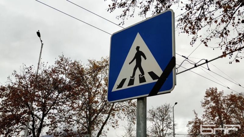 Жена беше блъсната от лек автомобил на пешеходна пътека в Сливен