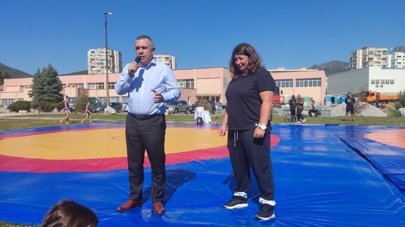 85 състезатели участват в турнира по борба в Сливен, организиран от клуба на Станка Златева