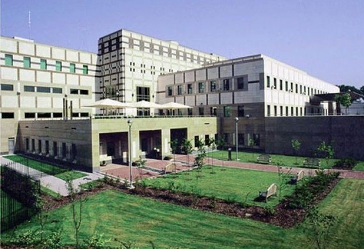 САЩ изтегля своите граждани от България с правителствени полети