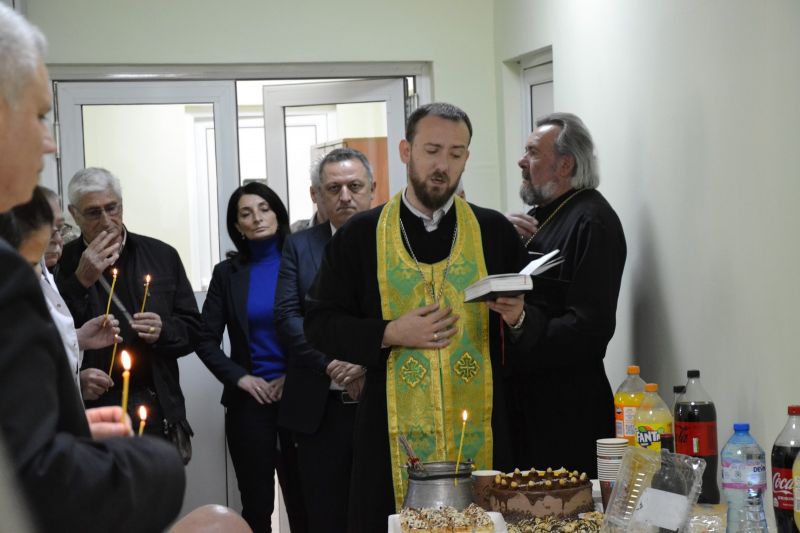 В Деня на Котел бе открито обновеното Вътрешно отделение на Общинския медицински център в града
