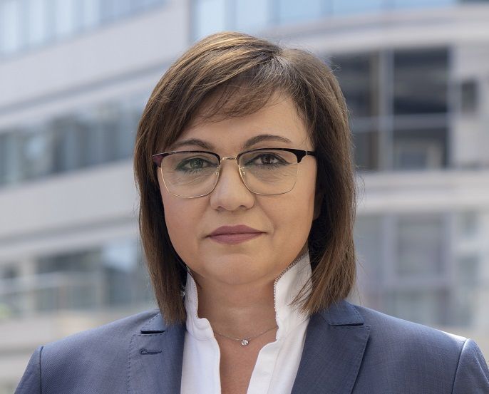 Корнелия Нинова