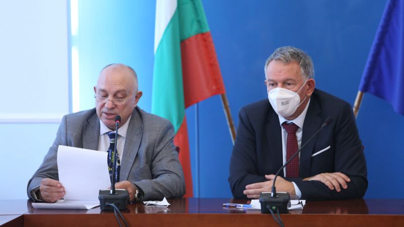 Въвеждат нови мерки срещу COVID-19
