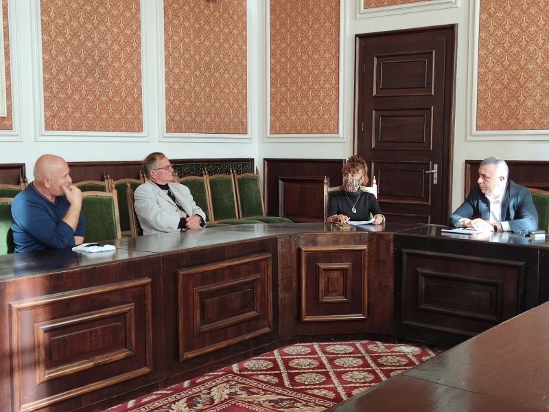 Община Сливен проучва възможността да ремонтира сградата на минералните бани