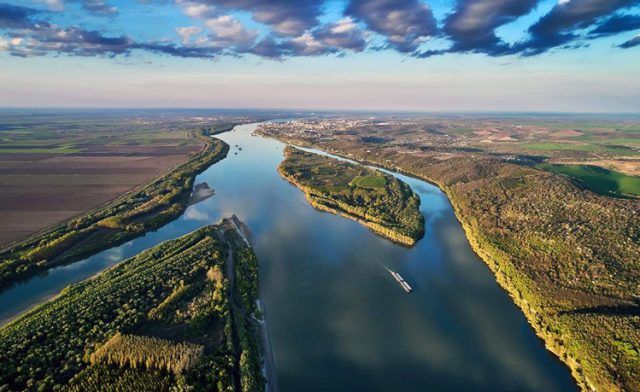 Продават остров в река Дунав за 10 000 евро