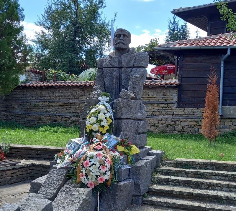 За поредна година Областна администрация Сливен подкрепи националните четения, посветени на Захарий Стоянов