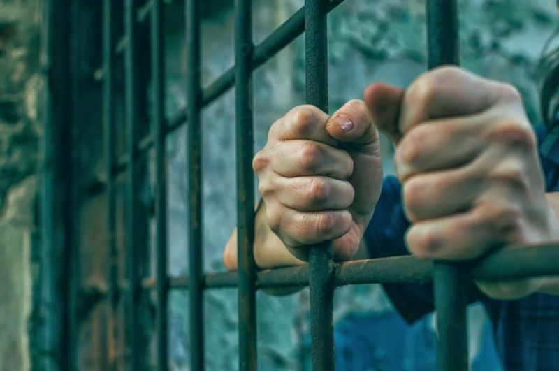 Доживотен затвор за мъжа, наръгал 15 пъти с нож и убил свой приятел в Сливен