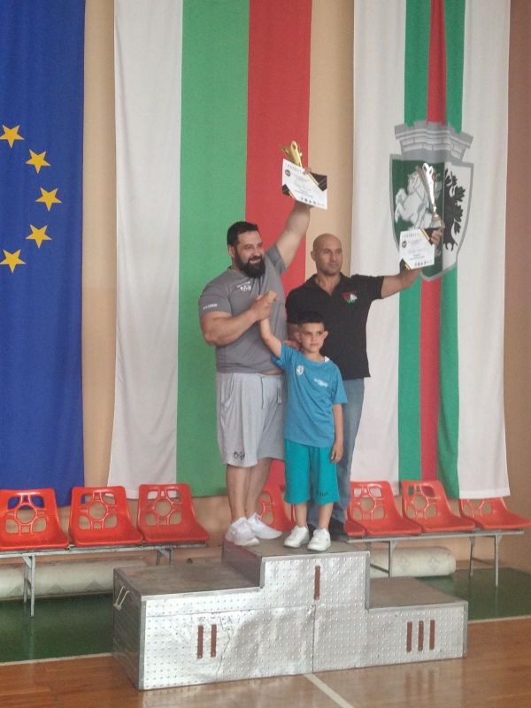 1141.42 лв. е сумата, събрана от благотворителния турнир в подкрепа на Митко 