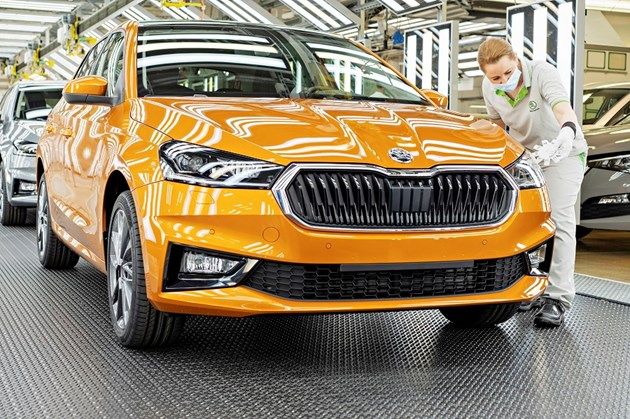 Skoda спира производството на нови коли от 18.10. до края на годината