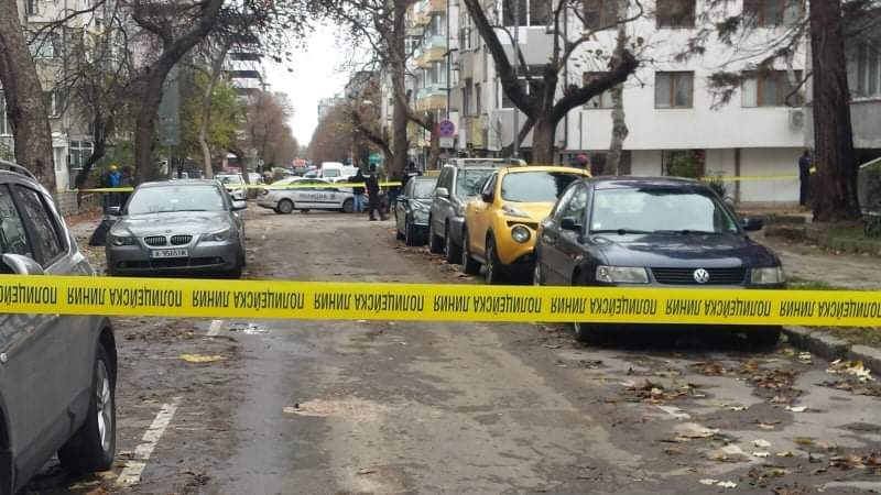 Откриха 3 трупа в апартамент във Варна, разследват убийство