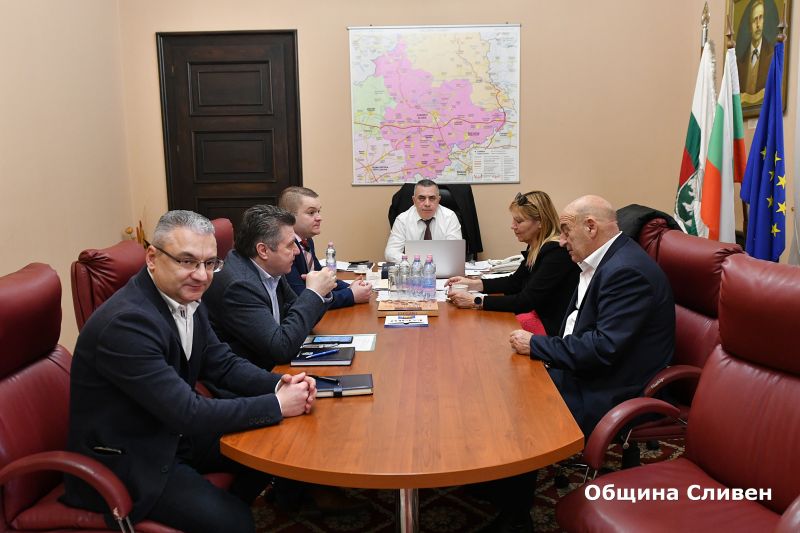Кметовете на общините в област Сливен обсъдиха партньорството си за развитие на сектора по  рибарство