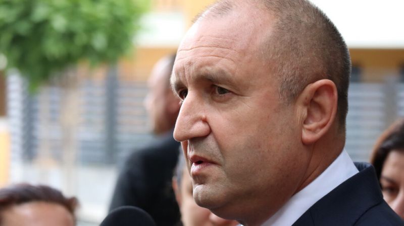 Радев свиква парламента на 19 октомври