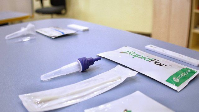 Училищата в Сливен разполагат с достатъчно тестове за COVID-19