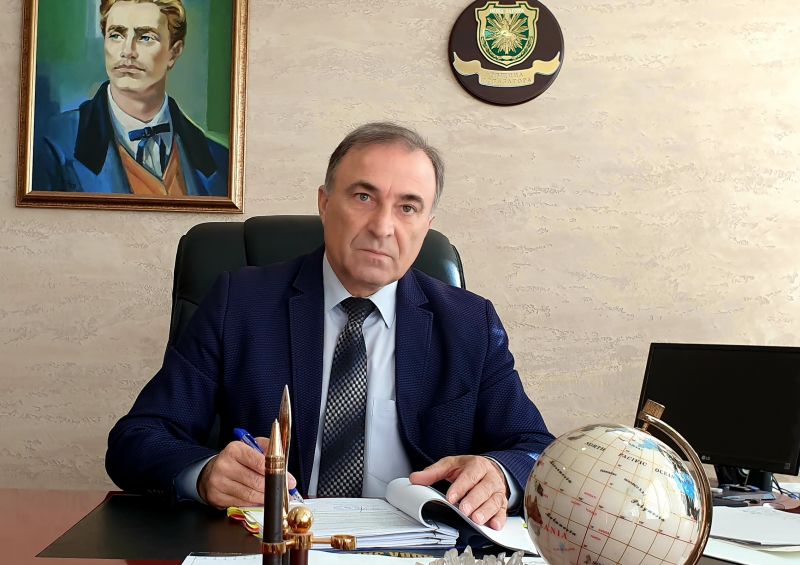 Николай Грозев
