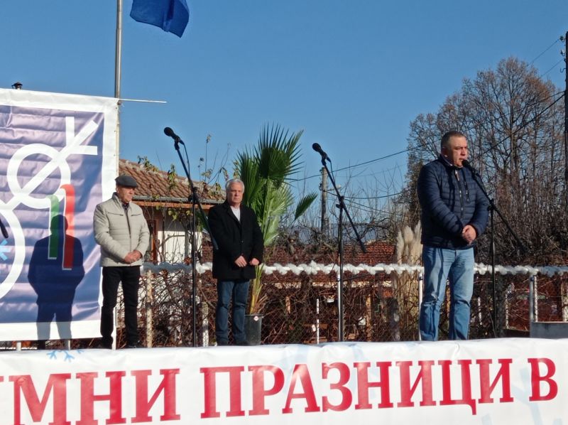 Стефан Радев за зимните празници в Мечкарево: Съборът запалва искрата на българските народни обичаи у все повече млади хора