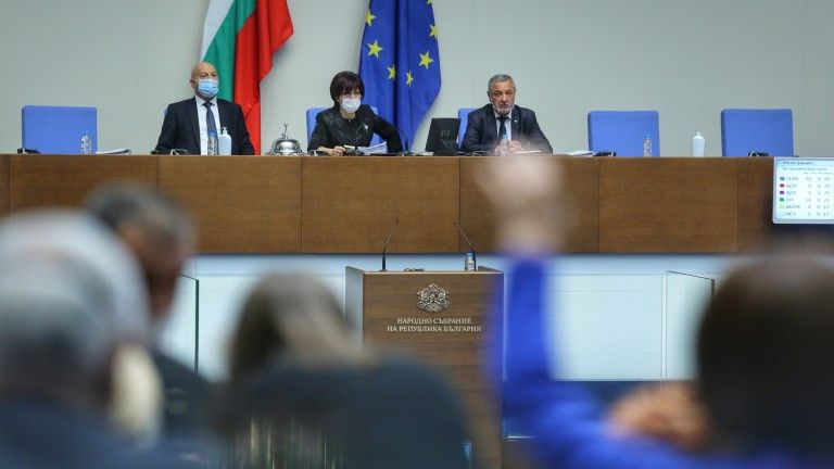 С 35% са се увеличили заплатите на депутатите през настоящия мандат