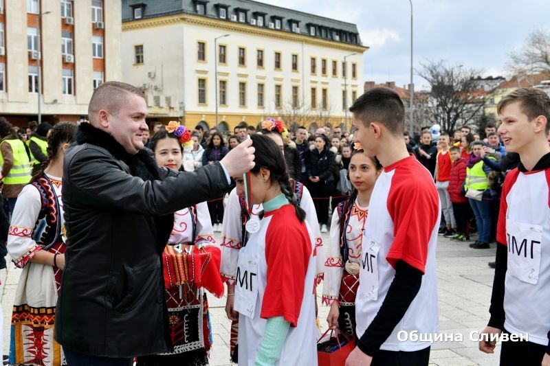 Лекоатлетическата щафета „Освободител“ празнува своя 57 рожден ден