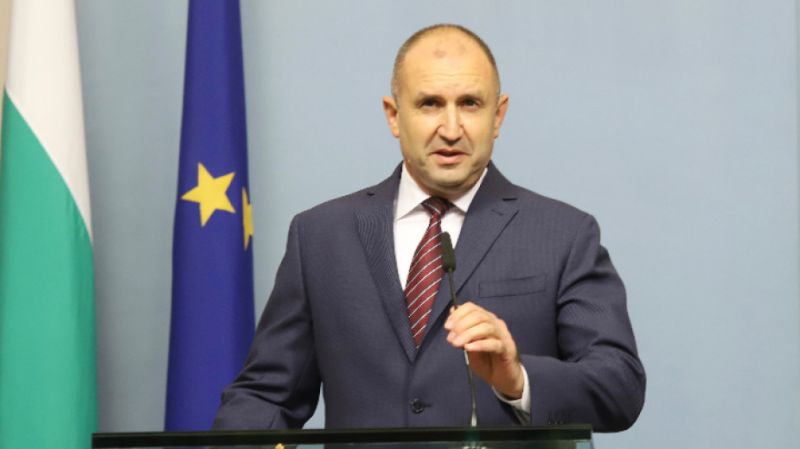 Румен Радев